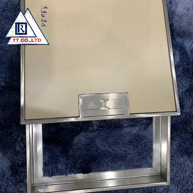 nắp bể âm sàn 400*400