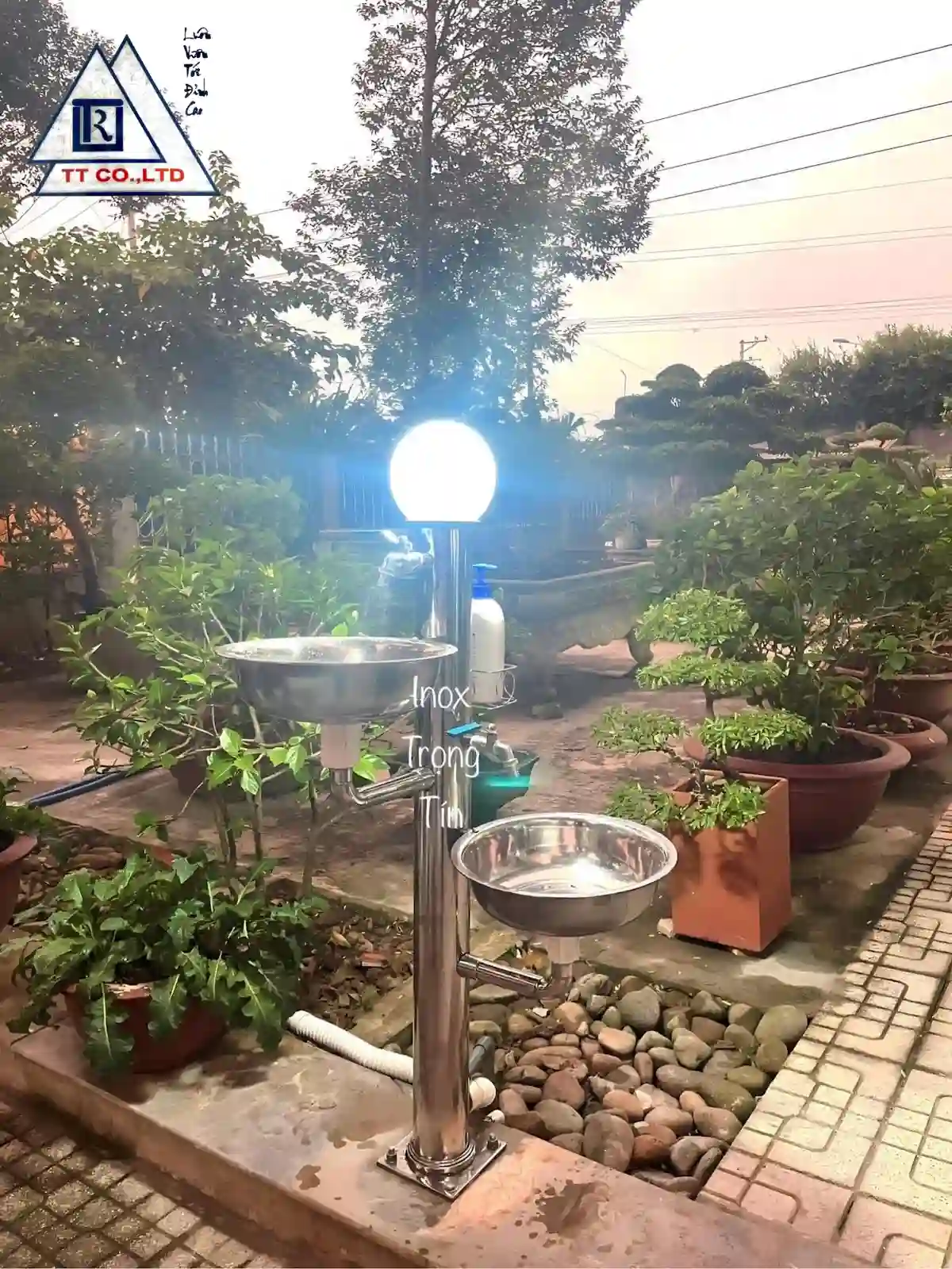 ứng dụng trụ nước inox