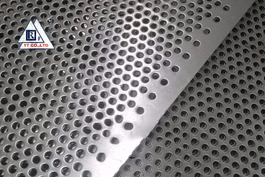 Gia Công Đục Lỗ Inox: Giải Pháp Tối Ưu Cho Ứng Dụng Công Nghiệp Trang Trí 